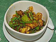 Dry style Southern curry chicken, My Choice restaurant, Bangkok
