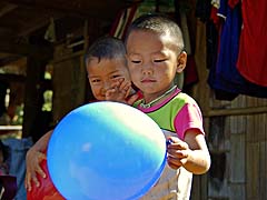 Lisu village kids
