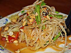 Green papaya salad near Tham Lot