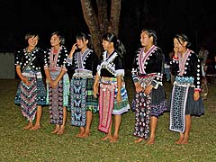 Hmong dancers, Mae Sa Valley Resort