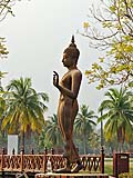 Walking Buddha, Wat Sa Si, Sukhothai