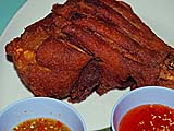 Crispy fried pork leg, Pae Krung Pao in Ayutthaya
