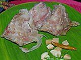 Sour sausage with pork skin strips, Baanrai Yarmyen, Chiang Mai